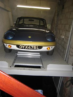 lotus on lift!! 001 (Small).jpg and 